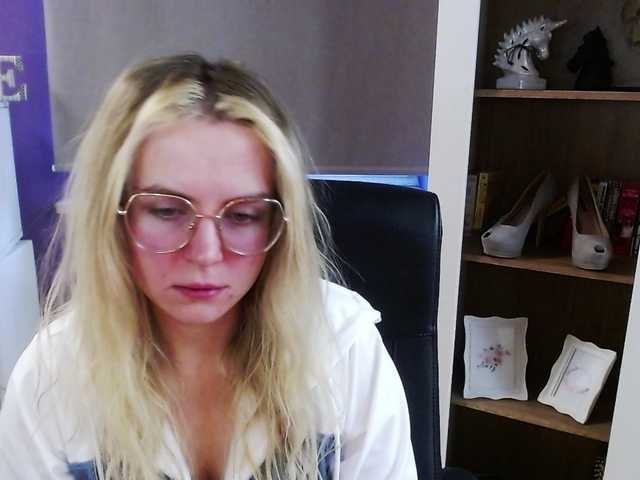 Soft-Zoey webcam