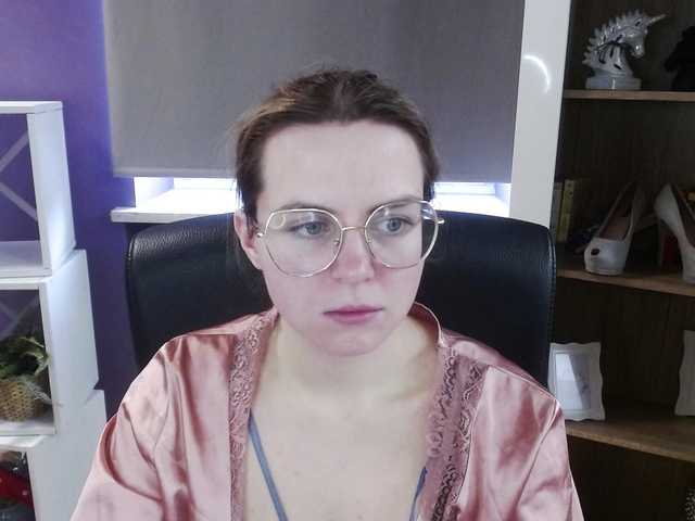 soft-zoey's BongaCams show and profile