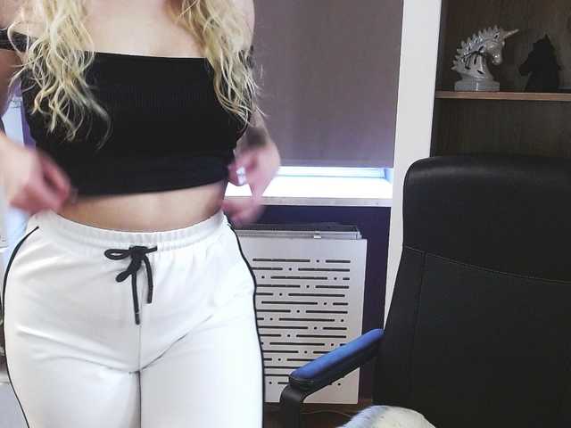 soft-zoey —  #domina #cei #joi #sph #mic #sexy #german #english #cfnm #sweet #curvy #bigass #bigtits  #cuckold #chastity #sissy #birthday today 