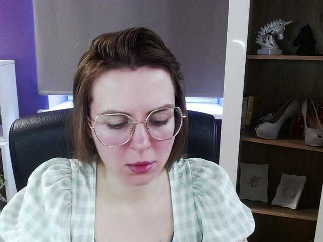 soft-zoey's BongaCams show and profile
