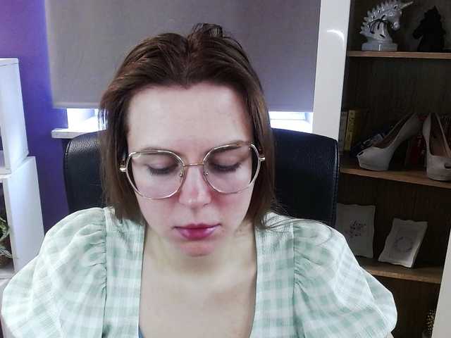 soft-zoey's BongaCams show and profile