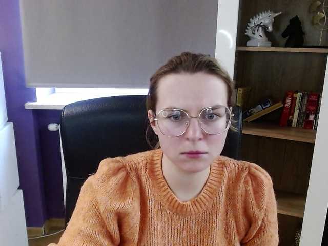 soft-zoey's BongaCams show and profile