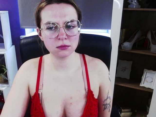 soft-zoey's BongaCams show and profile