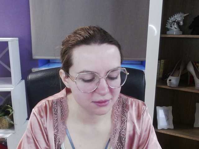 soft-zoey's BongaCams show and profile