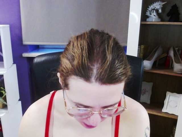 soft-zoey's BongaCams show and profile