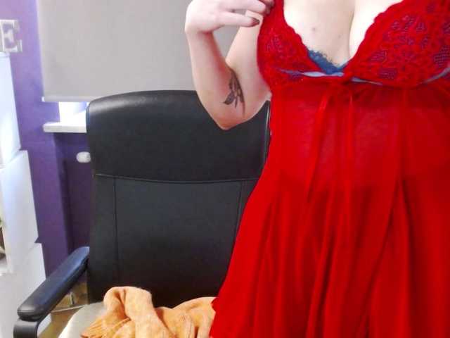 soft-zoey's BongaCams show and profile