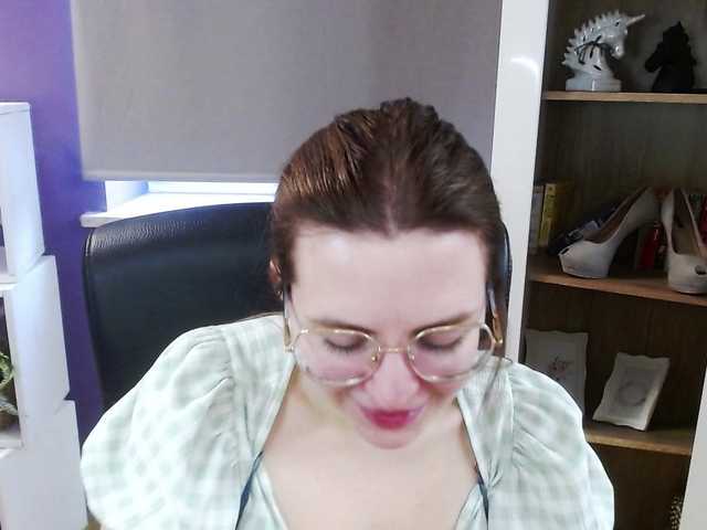 soft-zoey's BongaCams show and profile