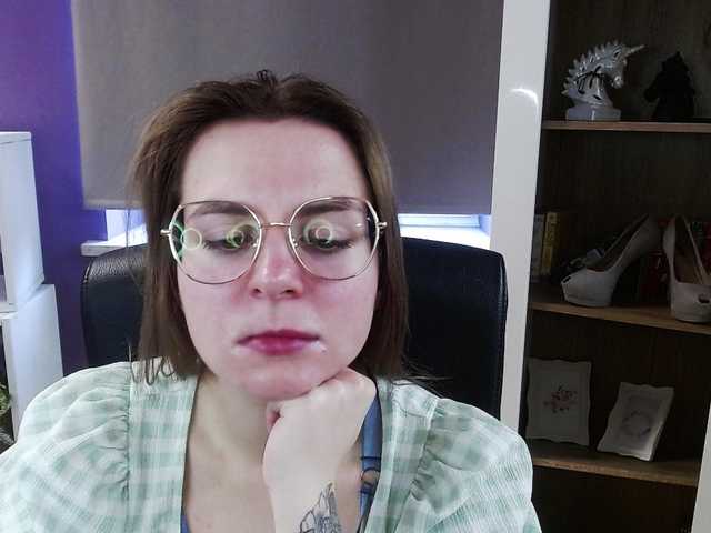 soft-zoey's BongaCams show and profile