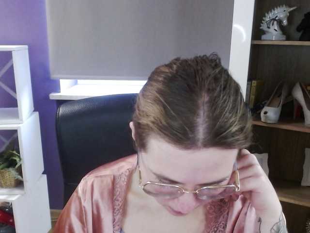 soft-zoey's BongaCams show and profile