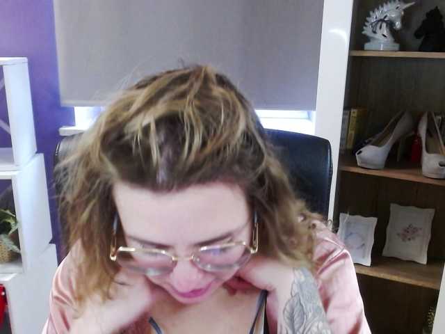 soft-zoey Live Cam on BongaCams