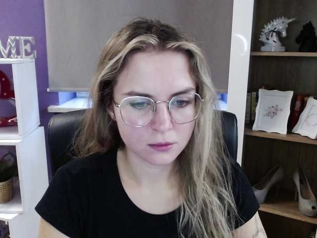 soft-zoey chat room