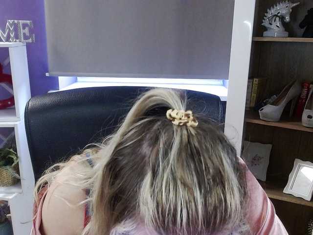 soft-zoey live cam profile