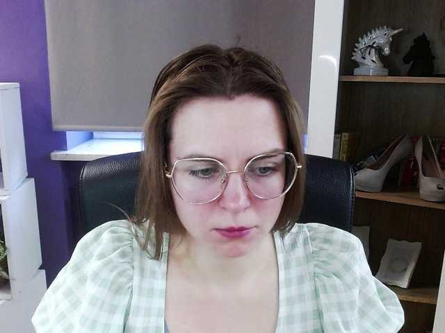 soft-zoey's BongaCams show and profile