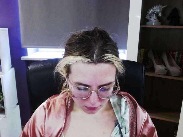 soft-zoey live cam profile