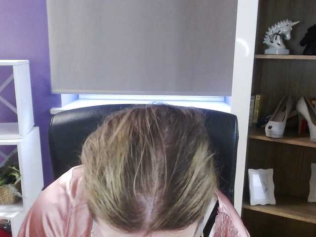 soft-zoey's BongaCams show and profile