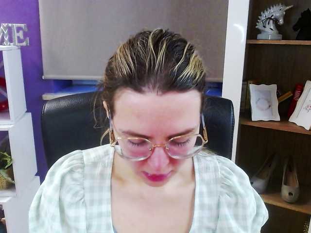 soft-zoey's BongaCams show and profile