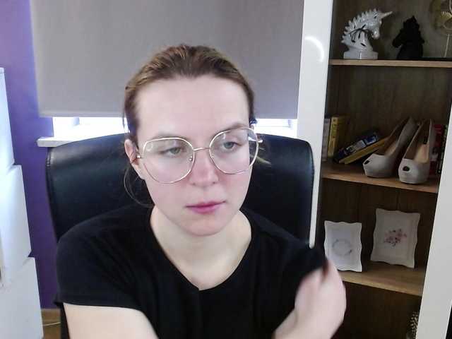 soft-zoey's BongaCams show and profile