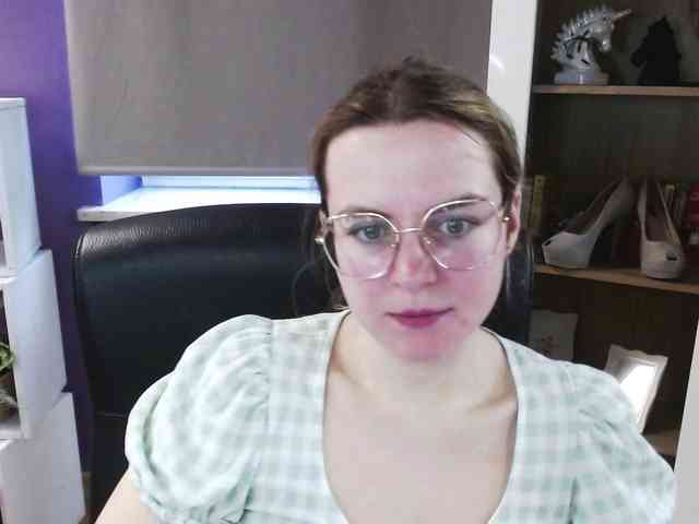Soft-Zoey webcam