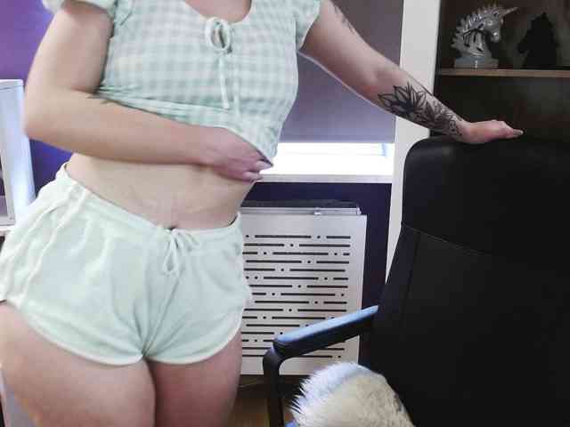 Soft-Zoey webcam