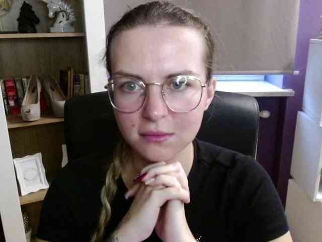 Soft-Zoey webcam