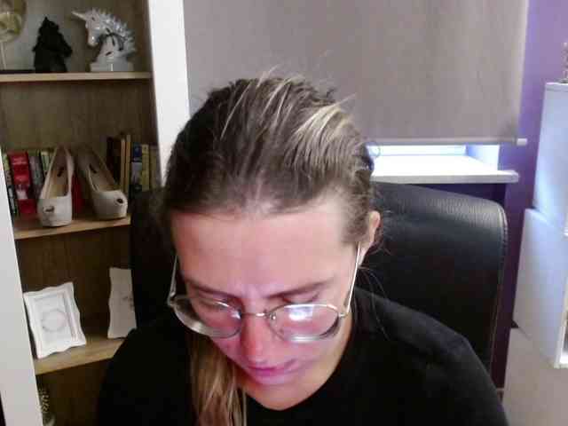 Soft-Zoey webcam