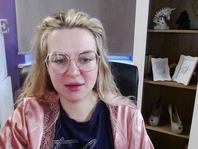 Soft-Zoey webcam