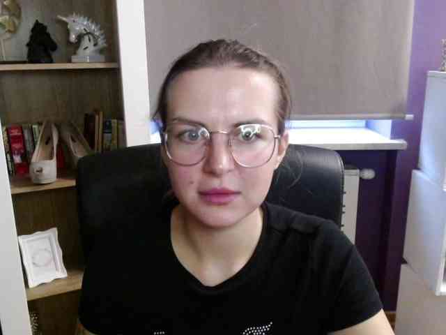 Soft-Zoey webcam