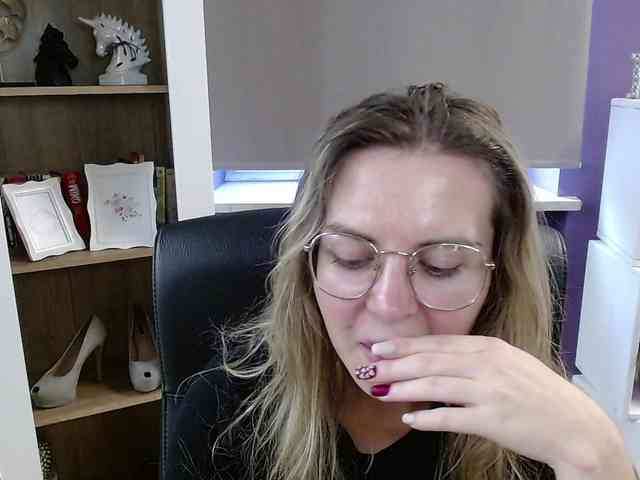 Soft-Zoey webcam