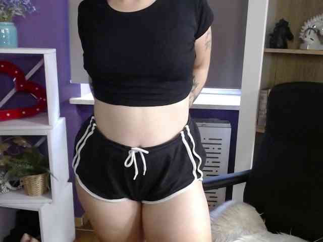 Soft-Zoey webcam