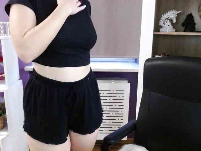 Soft-Zoey webcam