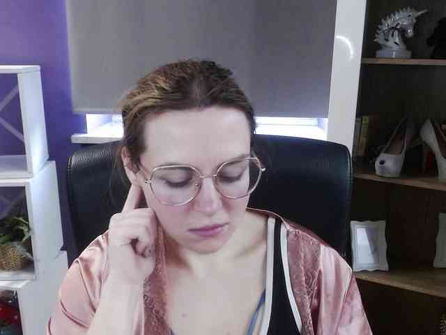 Soft-Zoey webcam
