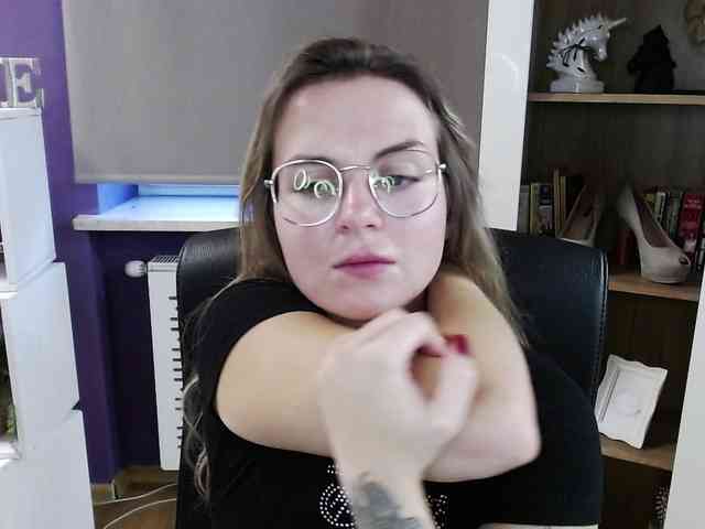 Soft-Zoey webcam