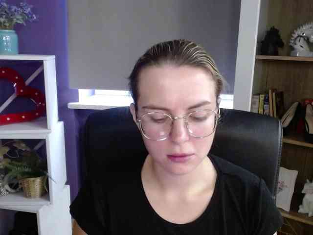 Soft-Zoey webcam