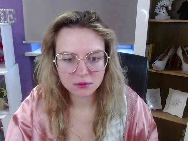 Soft-Zoey webcam