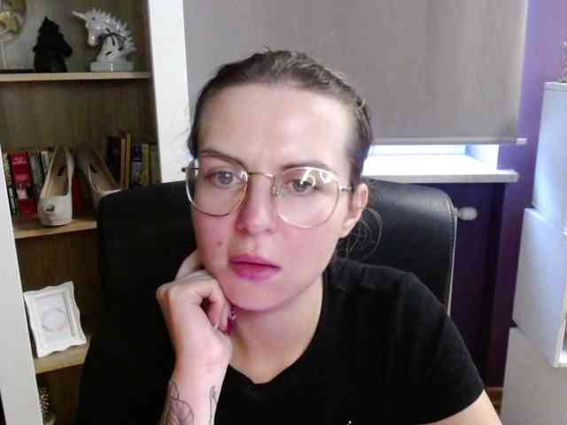 Soft-Zoey webcam
