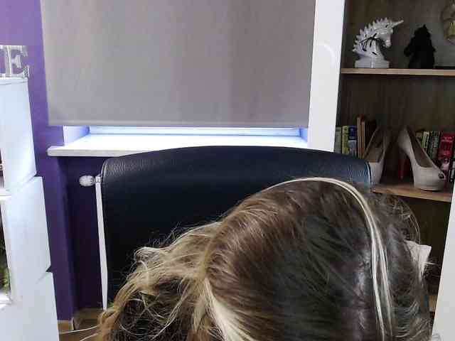 Soft-Zoey webcam