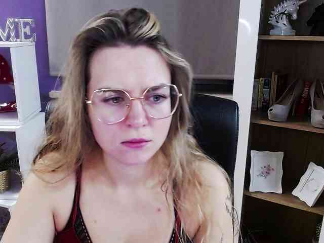 Soft-Zoey webcam