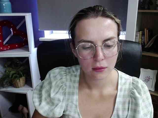 Soft-Zoey webcam