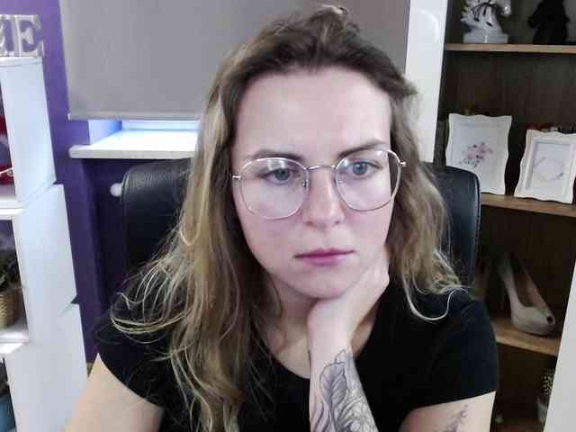 Soft-Zoey webcam