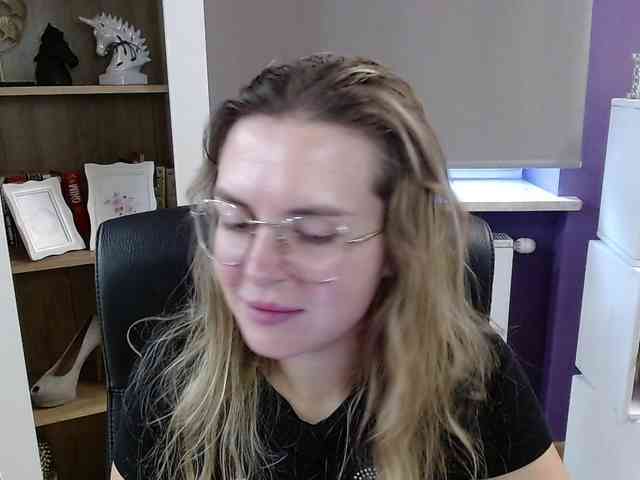 Soft-Zoey webcam
