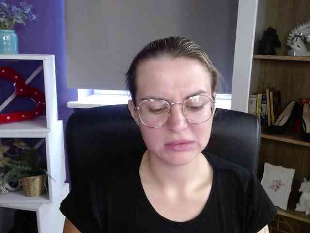 Soft-Zoey webcam