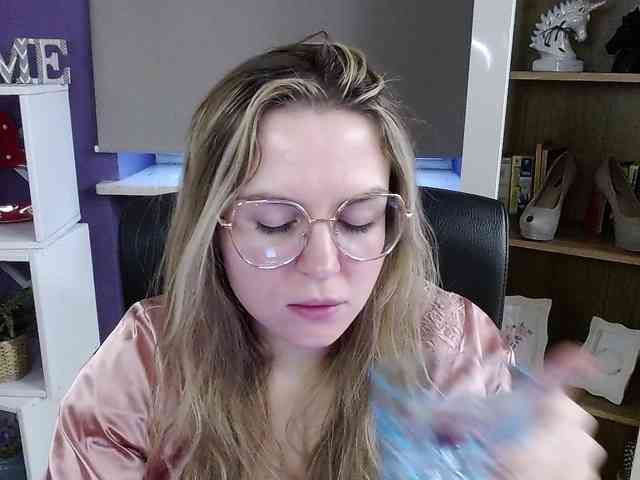 Soft-Zoey webcam