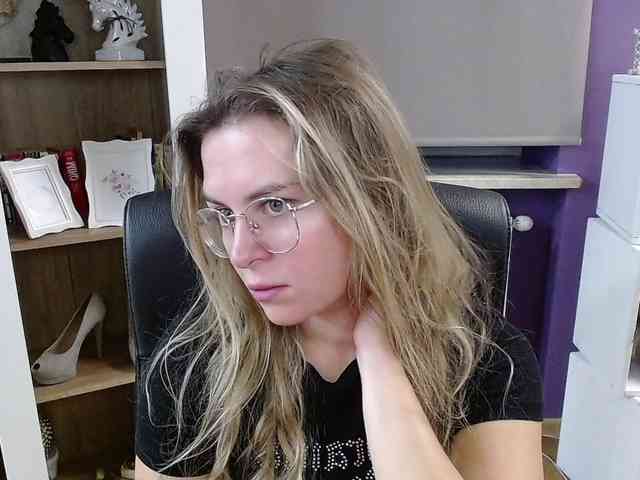 Soft-Zoey webcam