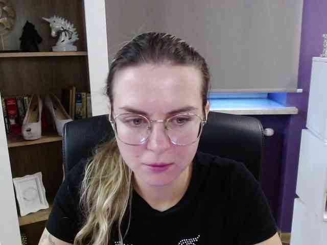 Soft-Zoey webcam