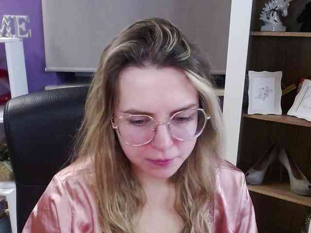 Soft-Zoey webcam