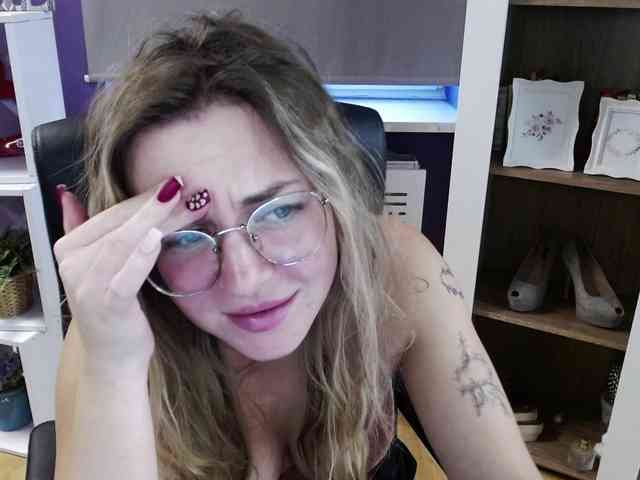 Soft-Zoey webcam