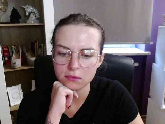 Soft-Zoey webcam