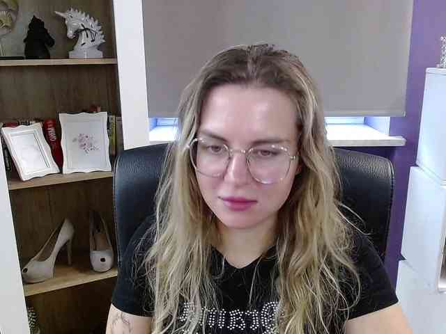 Soft-Zoey webcam
