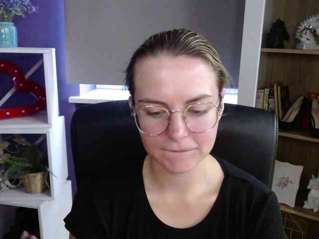 Soft-Zoey webcam