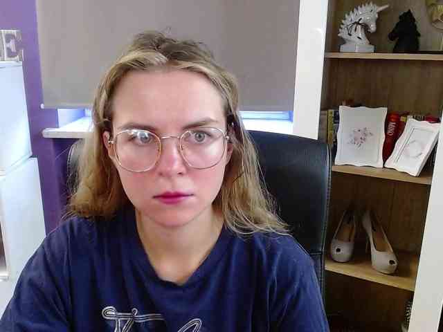 Soft-Zoey webcam
